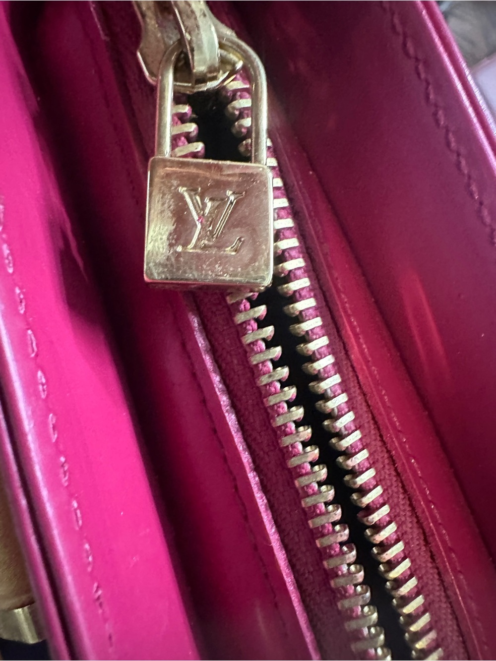 Louis Vuitton Vernis Houston Tote Custom Raspberry LM0042 April 2002 w/ COA - Picture 10 of 14